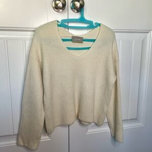 Everlane Ribbed V-Neck Cream 100% Cashmere Sweater Size Medium